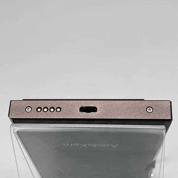 【中古】AK380 256GB メテオリックチタン【AK380-256GB-MT】【秋葉原】 - Image 6