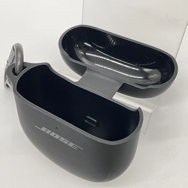 【中古】QuietComfort Earbuds II Silicone Case Cover トリプルブラック【秋葉原】 - Image 2