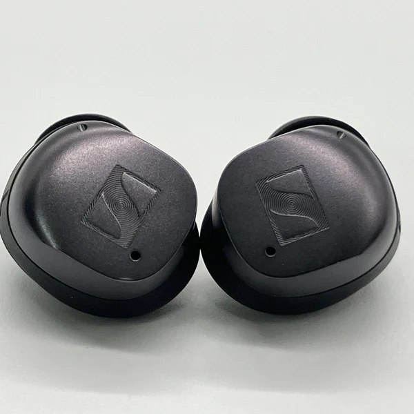 【中古】MOMENTUM True Wireless 4 ブラックグラファイト 【MTW4 Black Graphite】【日本橋】 - Image 3