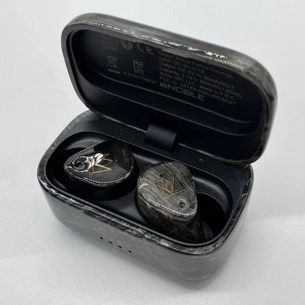 【中古】FoKus Prestige Black 【NOB-FOKUSPST-B】【秋葉原】