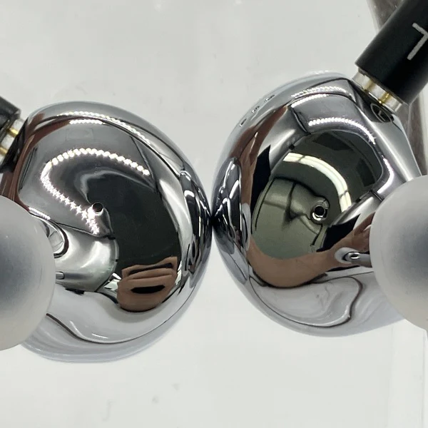 【中古】7HZ×Crinacle Divine【秋葉原】 - Image 2