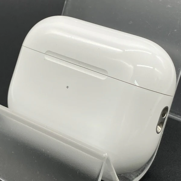 【中古】MagSafe充電ケース(USB-C)付きAirPods Pro(第2世代) MTJV3JA【日本橋】 - Image 2