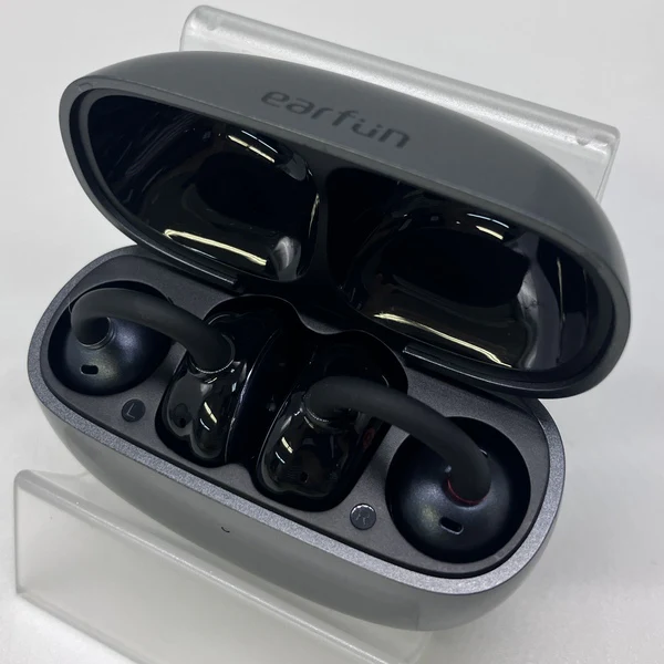 【中古】EarFun Clip Silver Grey【秋葉原】