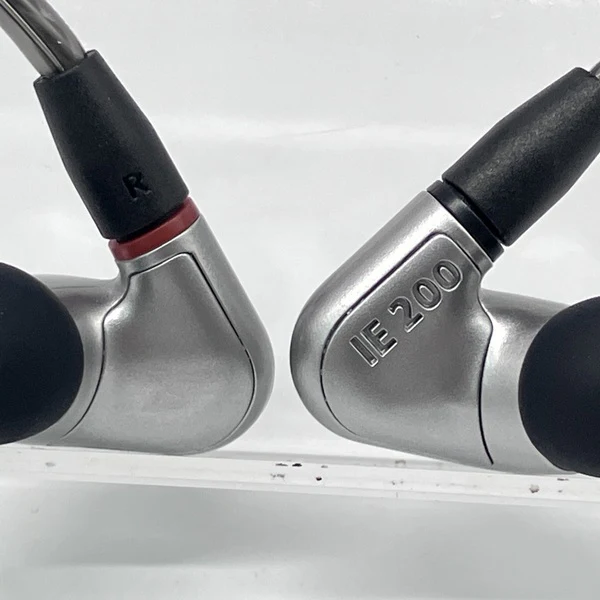 【中古】IE 200 Silver Edition【日本橋】 - Image 2