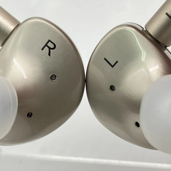【中古】Que【日本橋】 - Image 2