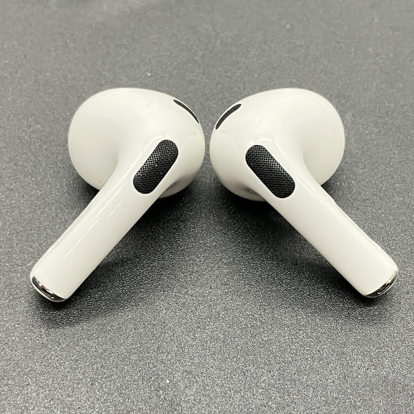 【中古】Airpods MME73J/A 3rd Generation【名古屋】 - Image 3